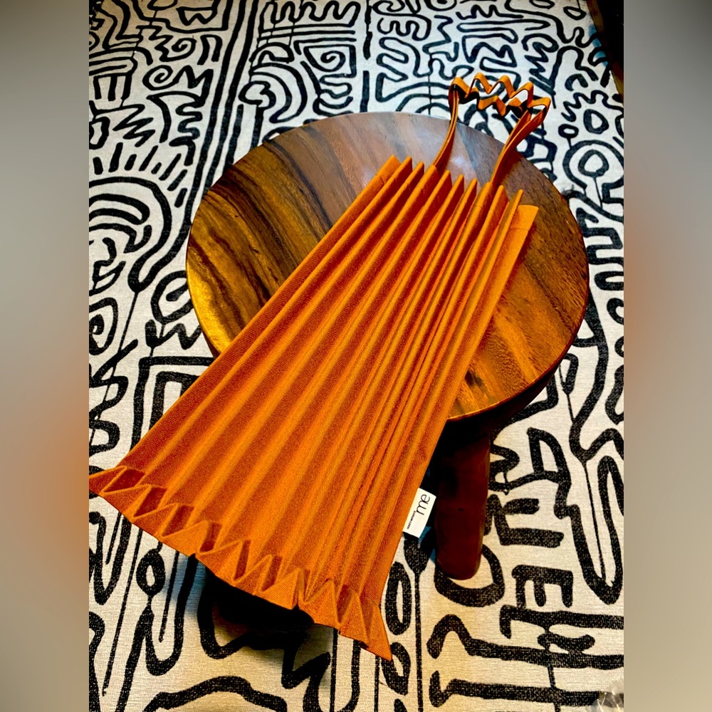 me ISSEY MIYAKE Recycled Polyester Trunk Pleats Bag